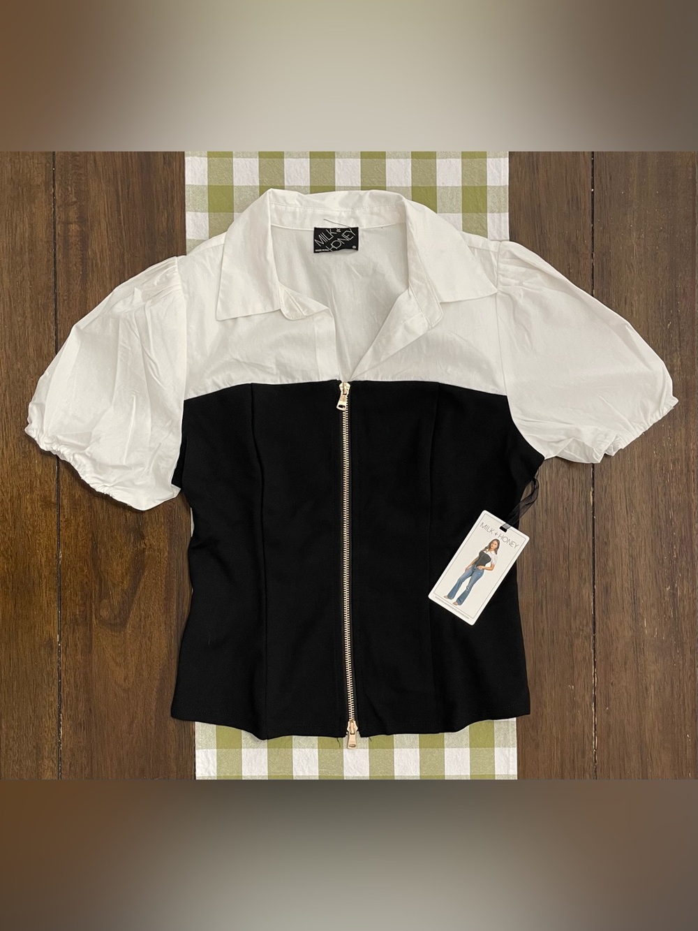 Two-Tone Black and White Zip-Front Puff Sleeve Blouse